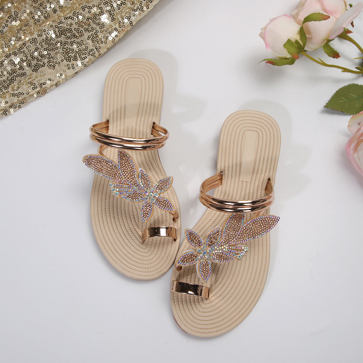 Summer Women's Maple Leaf Flip-flops Non-slip Comfortable Beach Shoes