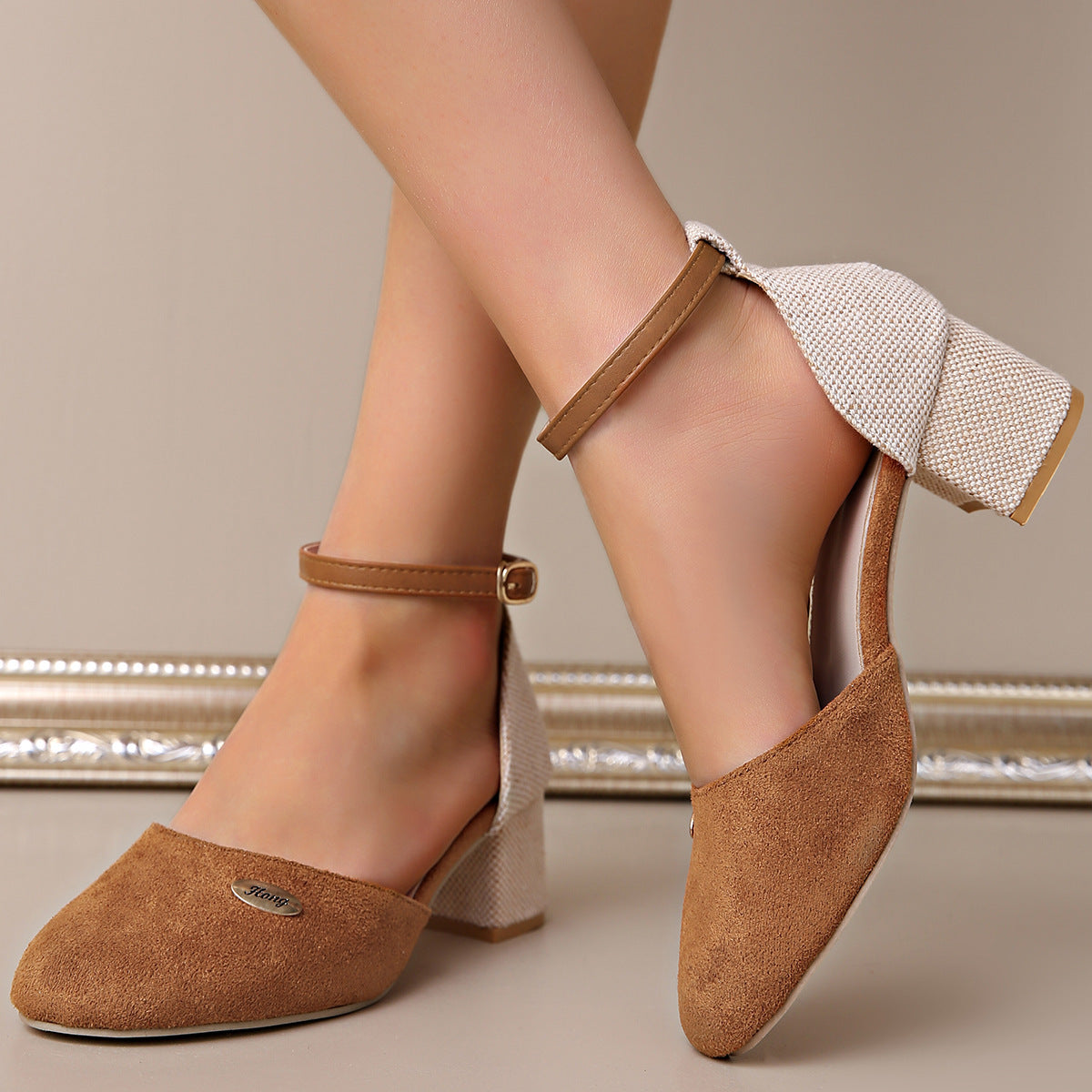 Plus Size Color Block Closed Toe Sandals Stylish And Lightweight Suede Buckle Women's Shoes