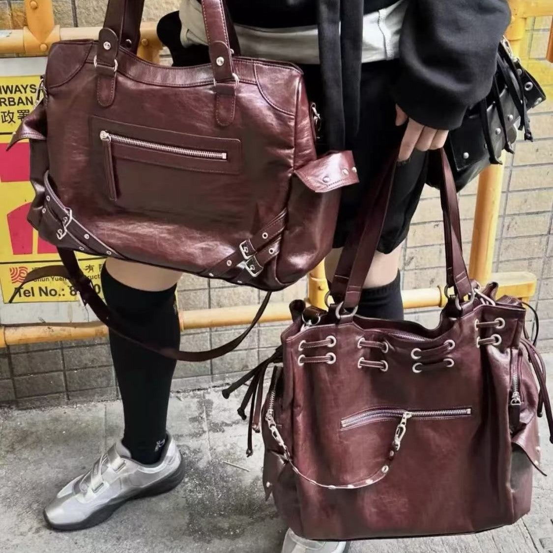 Female New Rivets Large-capacity Crossbody Bag