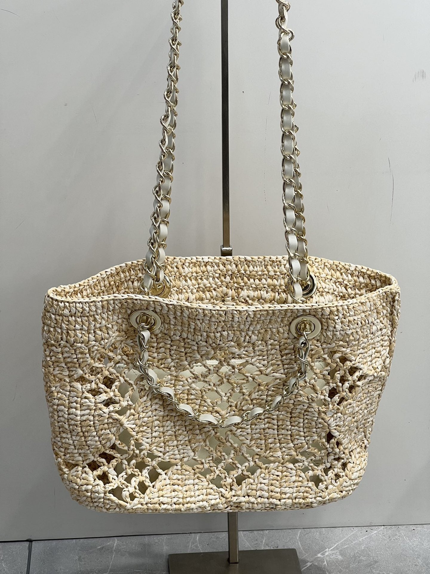 Weaving Hollow Beach New Straw Shoulder Knitted Bag