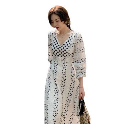 Spring And Summer New French Hit Color Retro Embroidered Long Skirt V-neck Dress